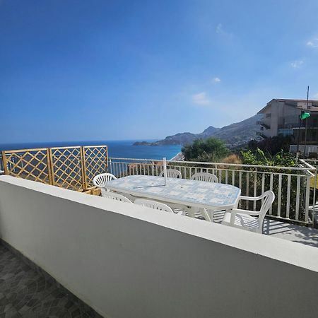 Ferienwohnung Nuova Casa Giulia Letojanni Exterior foto